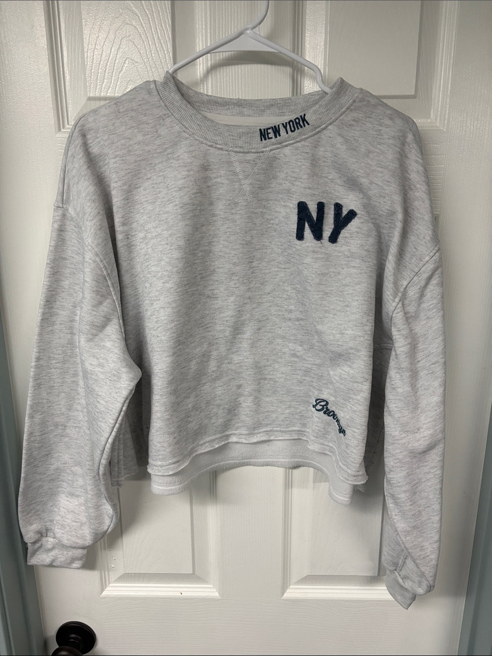 No Comment NWOT Women’s NY Cropped Crewneck Size XL